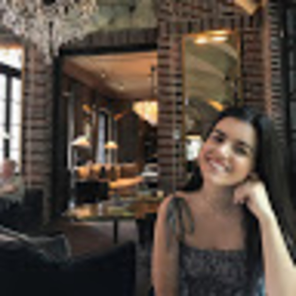 Meet your Posher, Monica